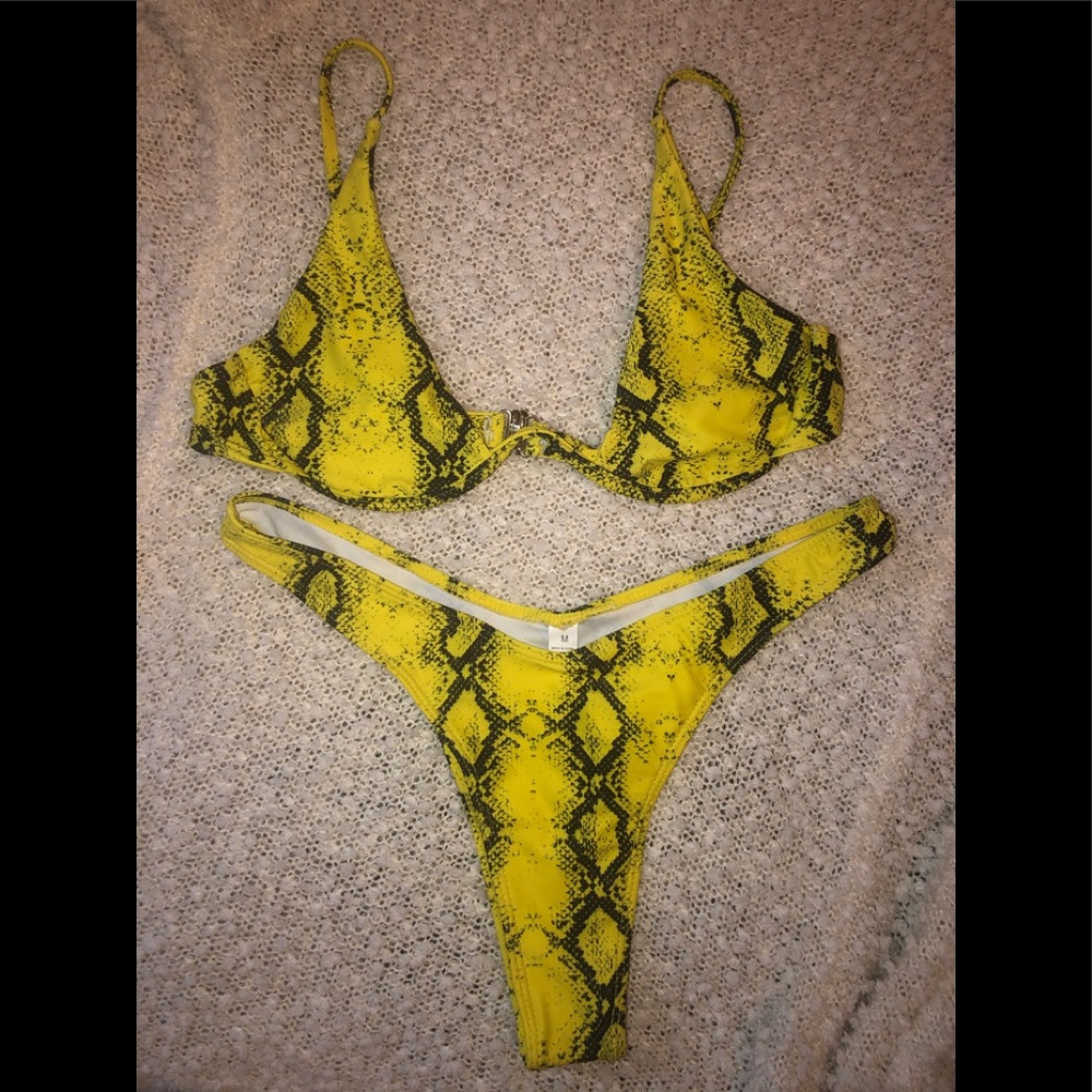 NWOT High waist snake skin bikini